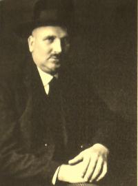 13-Břetislav Menšík