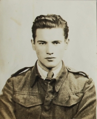 Čestmír Šikola Sr. in Great Britain in the 1940s