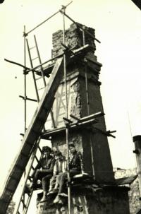 Tearing down the brewery chimney, 1969