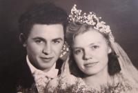 Svatební fotografie Antonína a Jarmili Rubeyových