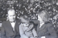 03-malý Edvard s rodiči