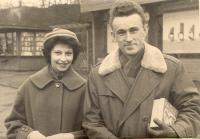 Milan Poul s manželkou v roce 1956