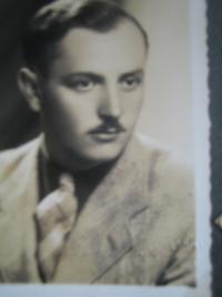  Boris Zeman, Volyňský Čech, kamarád Tamary Křivkové, který v roce 44 zahynul  v Anglii během cvičného letu