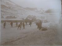Otec Vojtěch Rouček stavěl v době první světové války železnici v Alpách