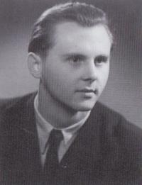 Jan Vývoda during his final exam period in high school in the 1946