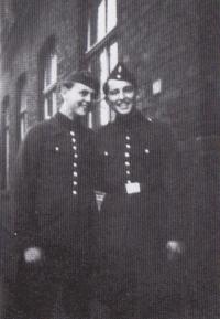 Jan Vývoda with his brother-in-law in Technische Nothilfe in Essen in the 1943