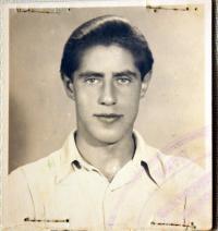 Walter Morgenbesser po příjezdu do Izraele