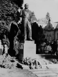 Ceremonial unveiling of the statue of A. Švehla VI