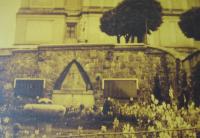 Památník padlých obyvatel Šternberka v 1, světové válce, který byl v roce 1945 zbourán