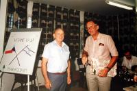 s prvním československým velvyslancem po roce 1990 Milošem Pojarem