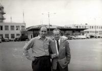 s Otou Pavlem na letišti v Ruzyni
