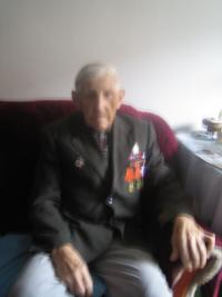 Vjačeslav Viskočil v roce 2012 ve svém bytě v Ralsku