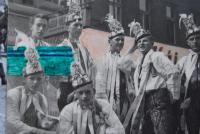 Celostátní sjezd Československé strany národně socialistické v Praze. Leopld Tuček nahoře vlevo. Z fotografie byly odstraněny všechny znaky upomínající na národní socialisty (1947)