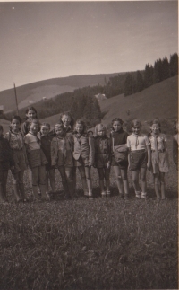 Helena Illnerová with scout troop in 1940s