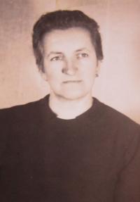 Matka Josefa Robešová na konci padesátých let