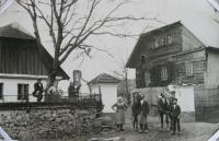 Nyní zbouraná strýcova roubenka - Mastný - Úboč 33