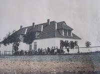 The school in Volhynia which was attended by Olga Čvančarová and which was destroyed by the Banderites
