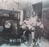 U rodinného automobilu