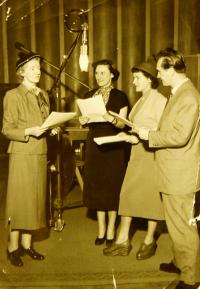 Visit from the United States Congress (left) to the RFE