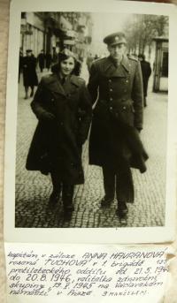 Fedor Havran s manželkou Annou v květnu 1945