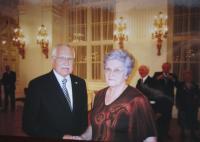 Ludmila Hermanová s prezidentem Václavem Klausem