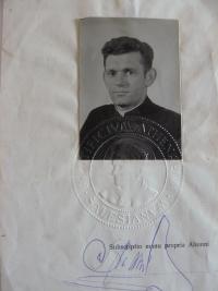 A page from the student ID of Jozef Hrdý