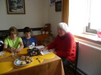 Zdena Ehrmannová se studenty, 2013