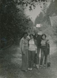 Vlasta Klačanská vpravo