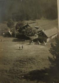 Zázemí letního tábora v Lietavskej Lúčke, 1938