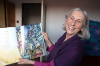 Hana Alisa Omer při natáčení v roce 2013 - ilustrace Lafontainových bajek