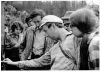 9d8 - S Poutníky v Beskydech (Pavel Kuneš s fotoaparátem)