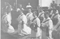 7l - Kněžské svěcení I