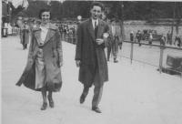 Pavel Kuneš´s parents at Stromovka Park in Prague - Holešovice, 1933