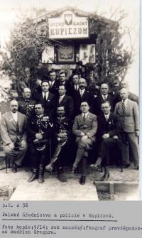 Polish clerks in Kupičov in 30s