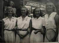 Zdena Czechmanová, Liliana Czechmanová, Kunsfeldová (Pard. Juniorka 1965),  Olga Míšková (1948, Wimbledon), vítězka čs. juniorské dvouhry na tenisových grandslamech