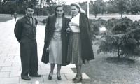 Taťána Lukešová with her mother and father in Berlin, 1946