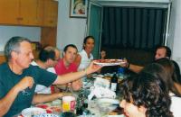 Při večeři v centrálním domě jezuitů v Albánii, rok 2007