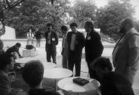 Waiting in front of the international press conference, Sopron, 1989. Aug. 19