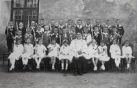 Class photo with the catechist (Anna marked with a cross), Velké Karlovice, 1931