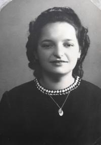 Anna, 1946