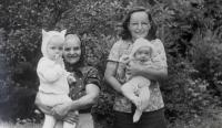 Anna, her mother-in-law and Anna's daughters Jana and Anna, Odry, 1948
