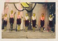 Augustin Karel (třetí zprava, 1938)