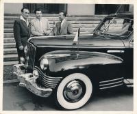 Cesta do Karlových Varů (AK uprostřed)