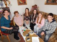 M. Swinkelsová s žáky v rámci projektu Příběhy našich sousedů r. 2016