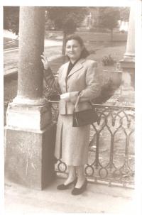 Magdalena Swinkelsová in Karlovy Vary, 1956 