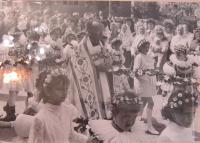 Oslavy k první oficiální slavnostní mši (primice) P. Josefa Fremla v Šumicích 13. července 1969