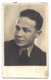 Erich Jucker pred valkou