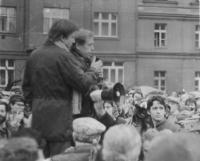 Demonstrace na Škroupově náměstí v prosinci 1988 - Václav Havel