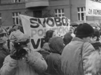 Demonstrace na Škroupově náměstí v prosinci 1988