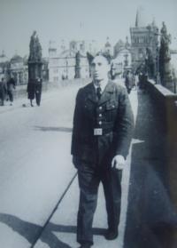 Bohumil Glückauf as a soldier of the Czechoslovak army, the 1st Air Force regiment in Praha-Kbely, where he served in 1945-1946
